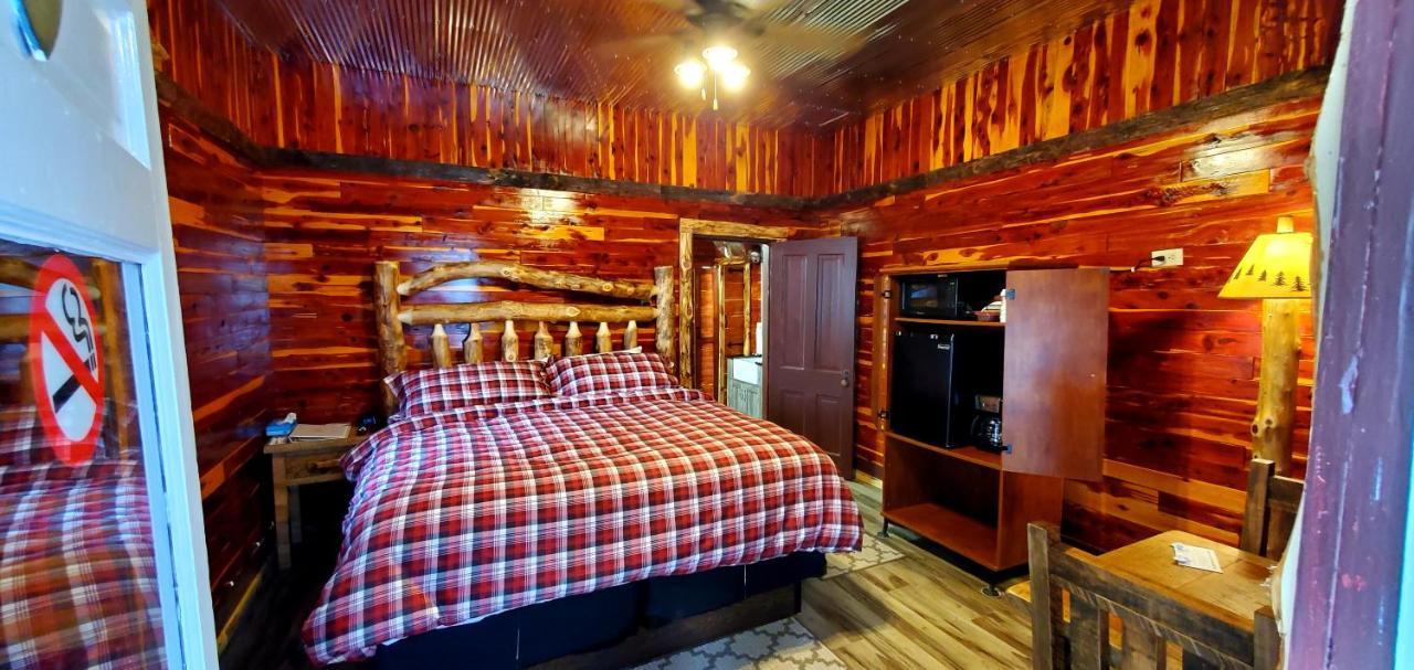 Log Cabin Inn Eureka Springs Exteriör bild