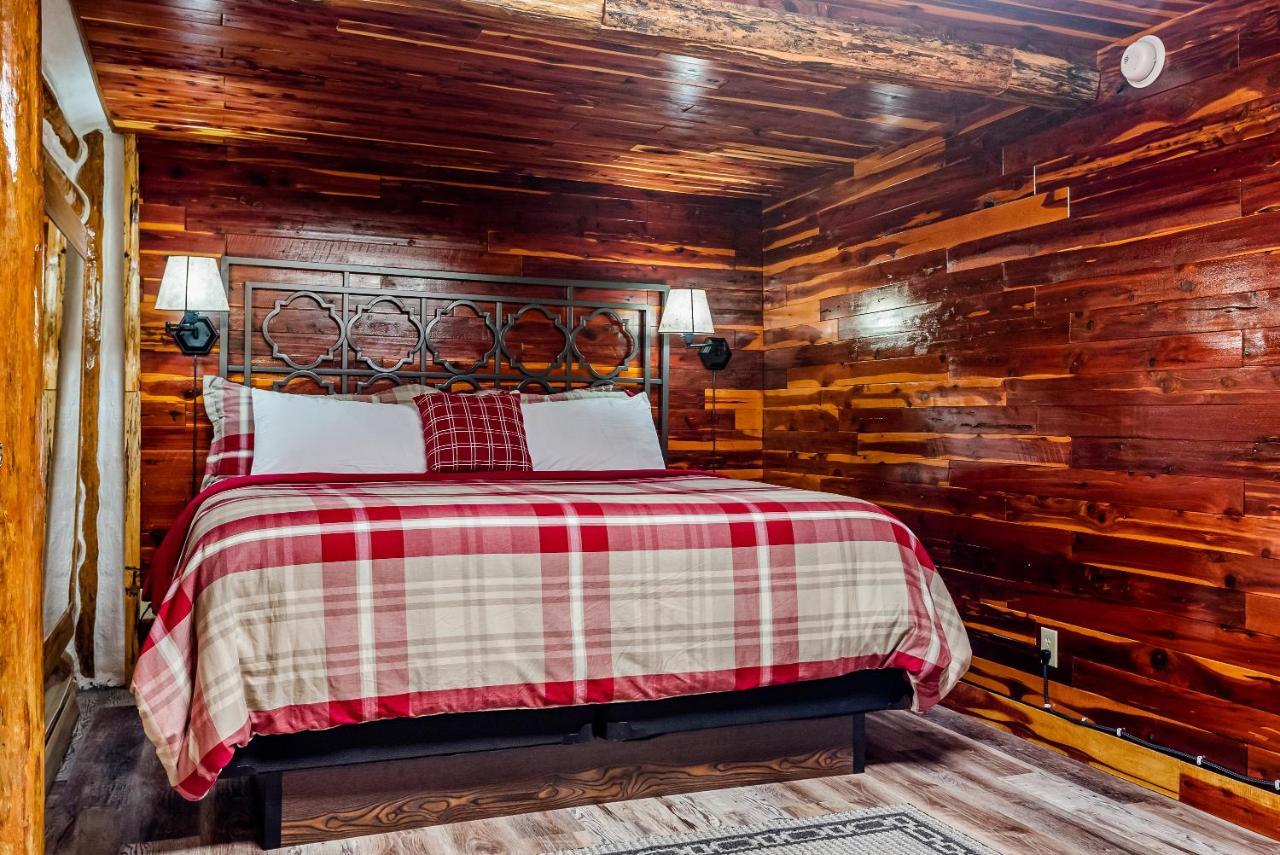 Log Cabin Inn Eureka Springs Exteriör bild