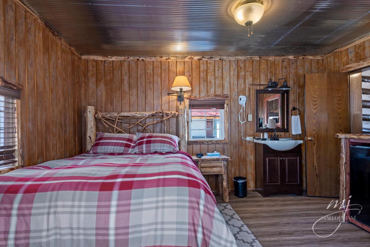 Log Cabin Inn Eureka Springs Exteriör bild