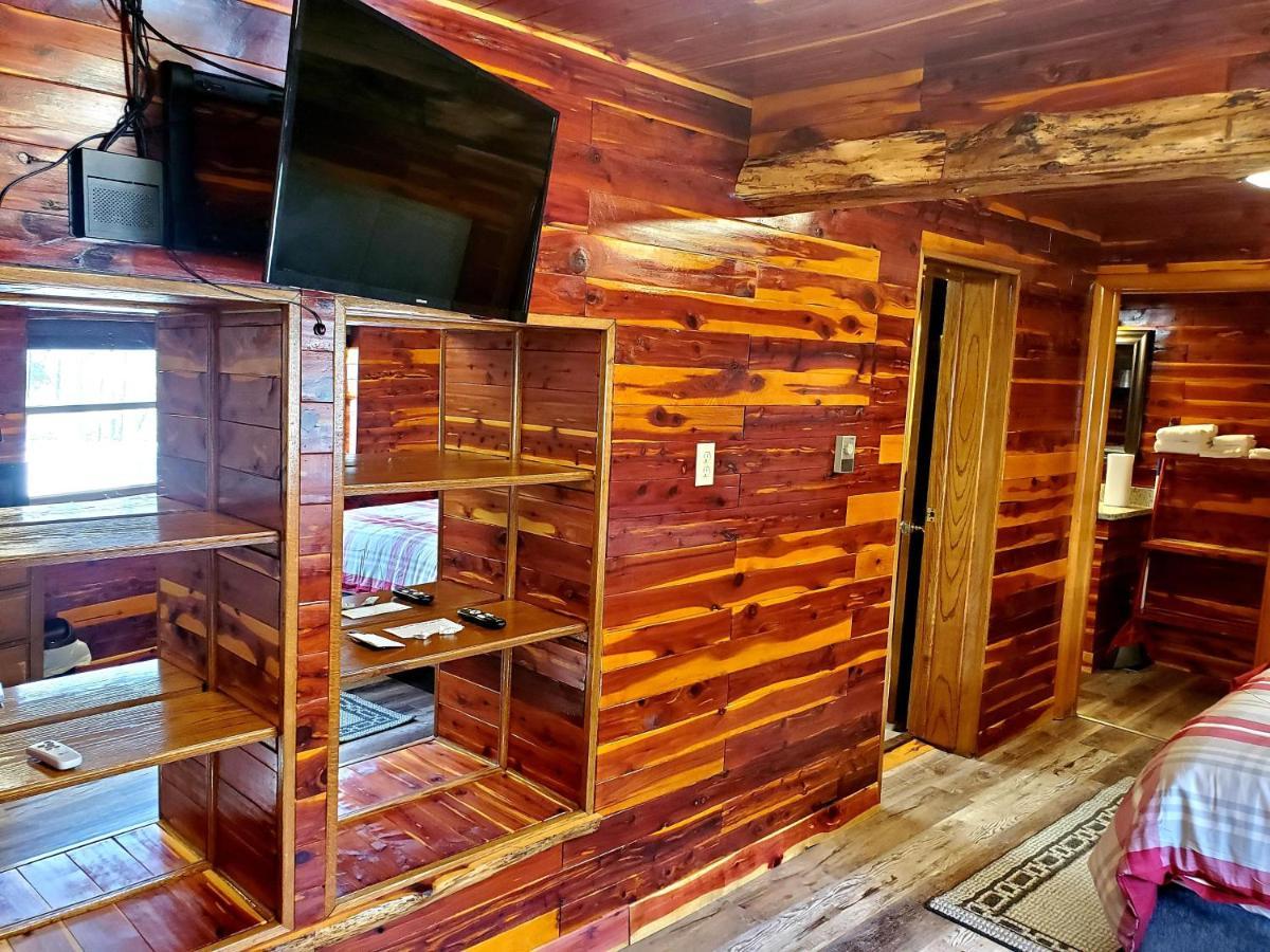 Log Cabin Inn Eureka Springs Exteriör bild